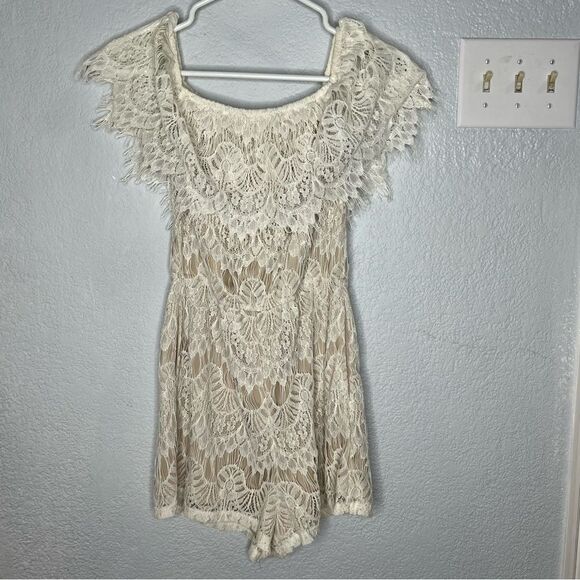 New! Rue21 Ivory White Lace Off Shoulder Romper Shorts Women SZ Small - Picture 2 of 10